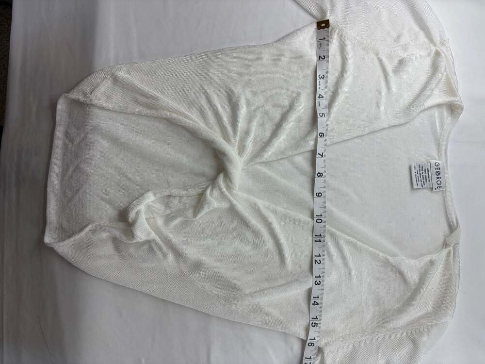 George Women's White Long Sleeve Twist-Front Cropped Knit Top - Picture 8 of 9
